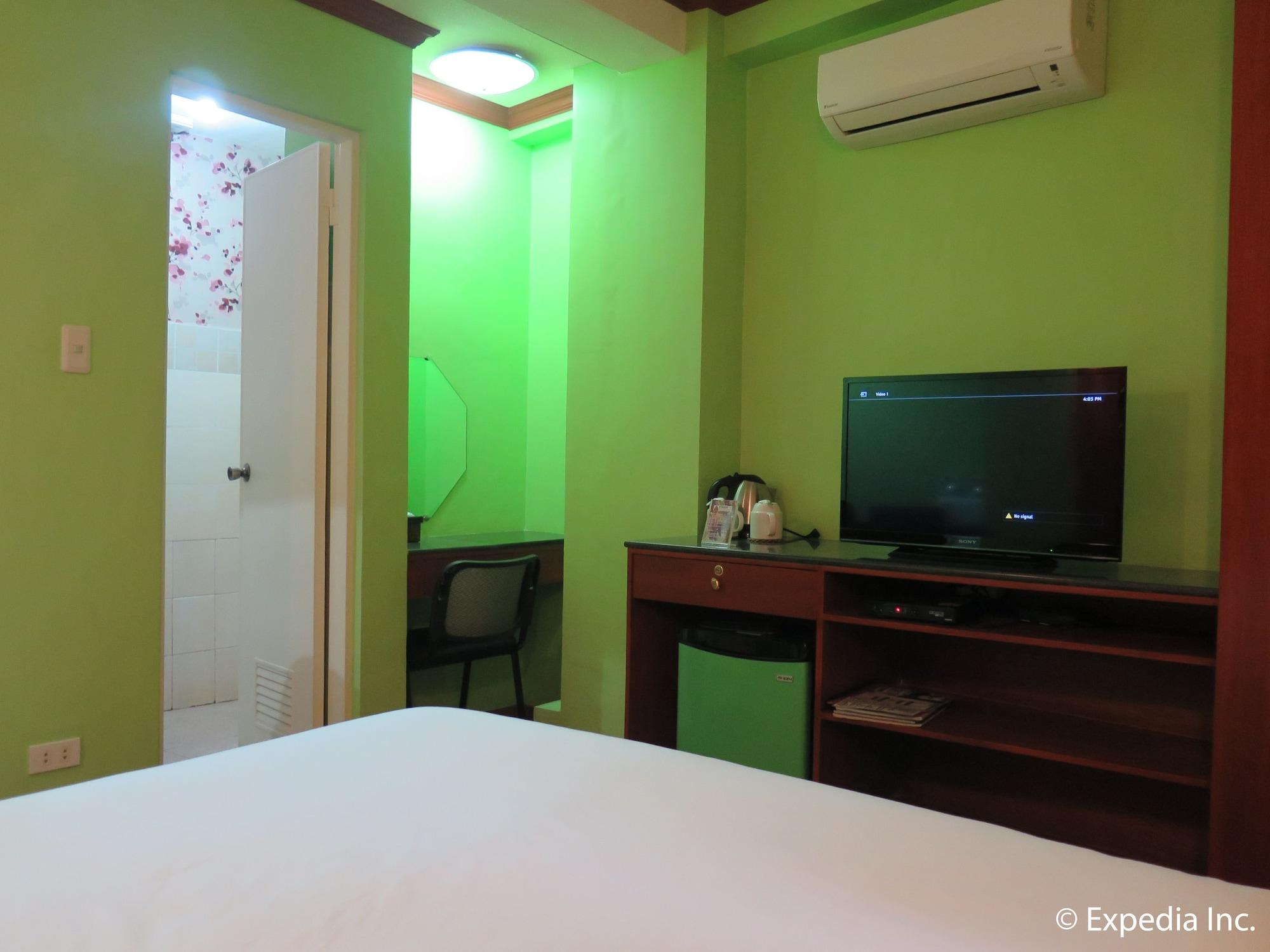 ทินแฮท บูติก โฮเต็ล แอนด์ เรสทัวรองต์ Bed & Breakfast Davao ภายนอก รูปภาพ
