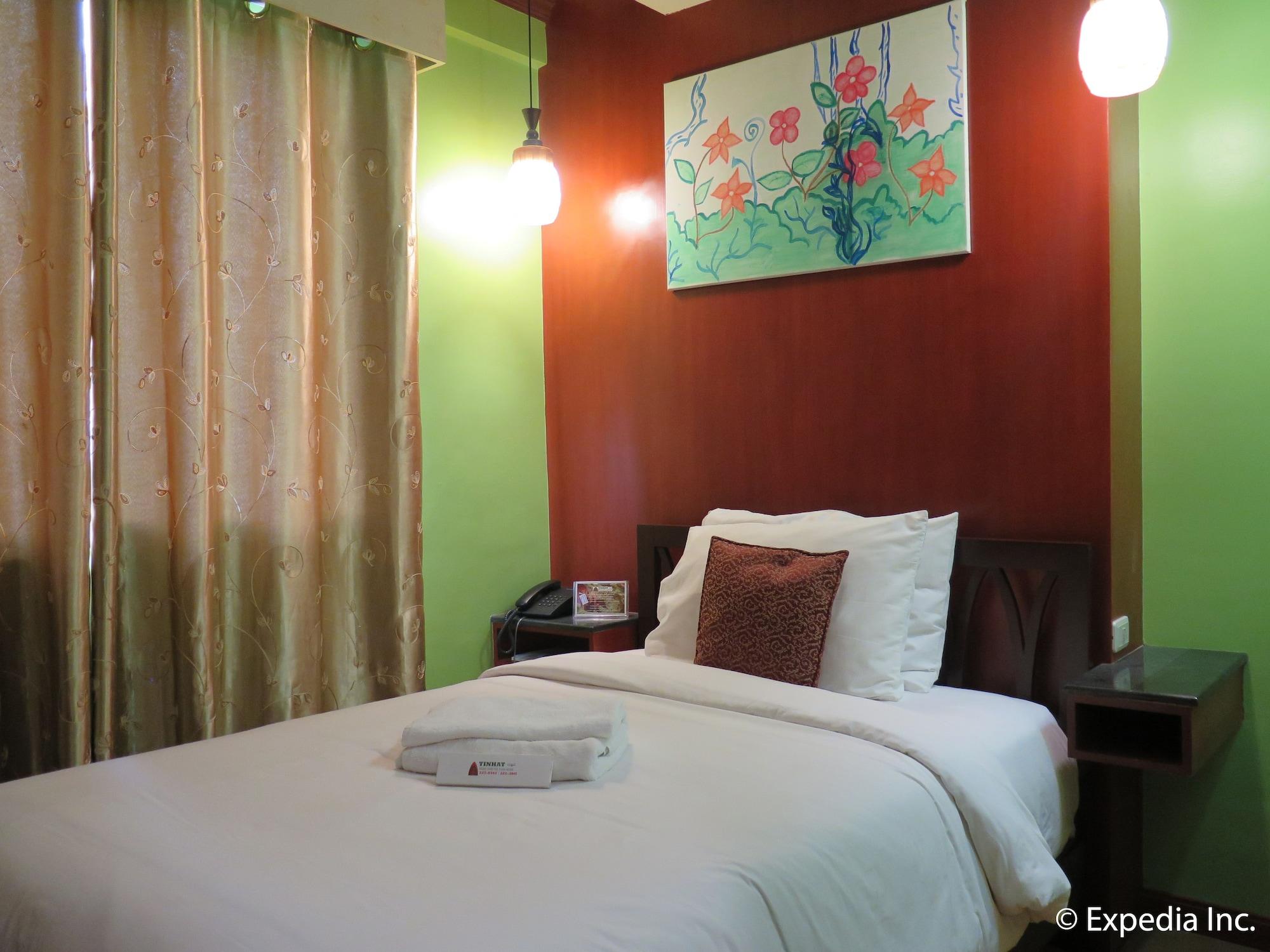 ทินแฮท บูติก โฮเต็ล แอนด์ เรสทัวรองต์ Bed & Breakfast Davao ภายนอก รูปภาพ