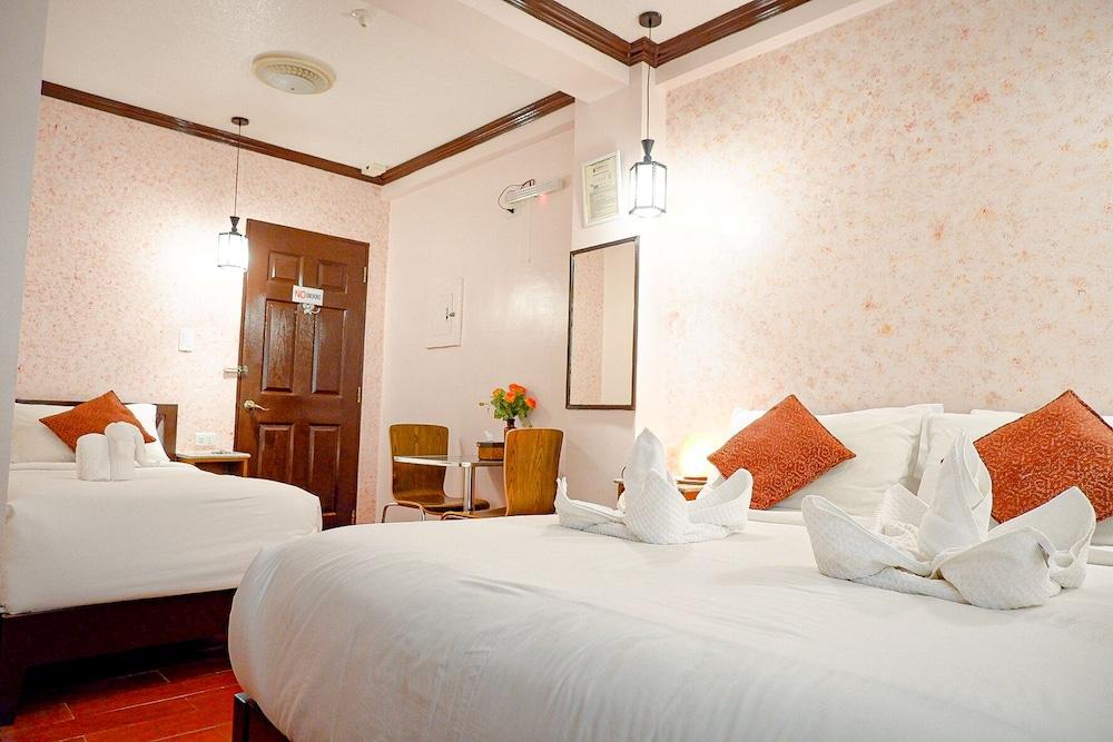 ทินแฮท บูติก โฮเต็ล แอนด์ เรสทัวรองต์ Bed & Breakfast Davao ภายนอก รูปภาพ