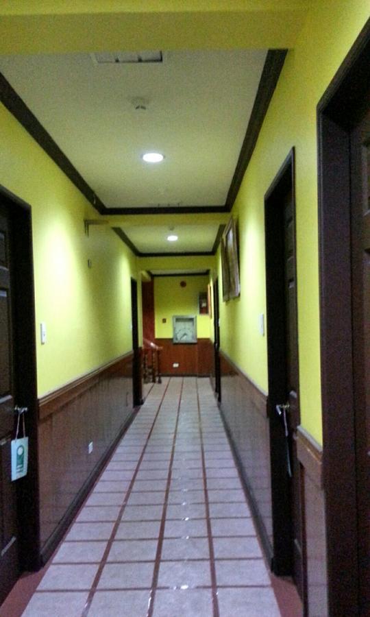 ทินแฮท บูติก โฮเต็ล แอนด์ เรสทัวรองต์ Bed & Breakfast Davao ภายนอก รูปภาพ